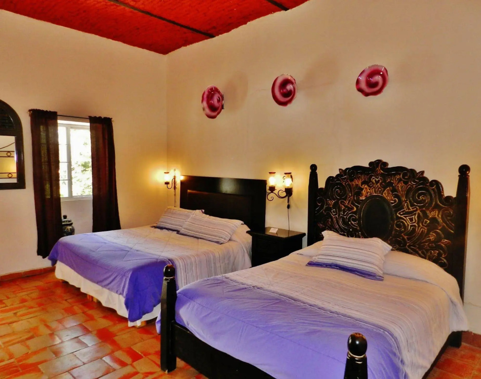 Hotel Rosa Morada