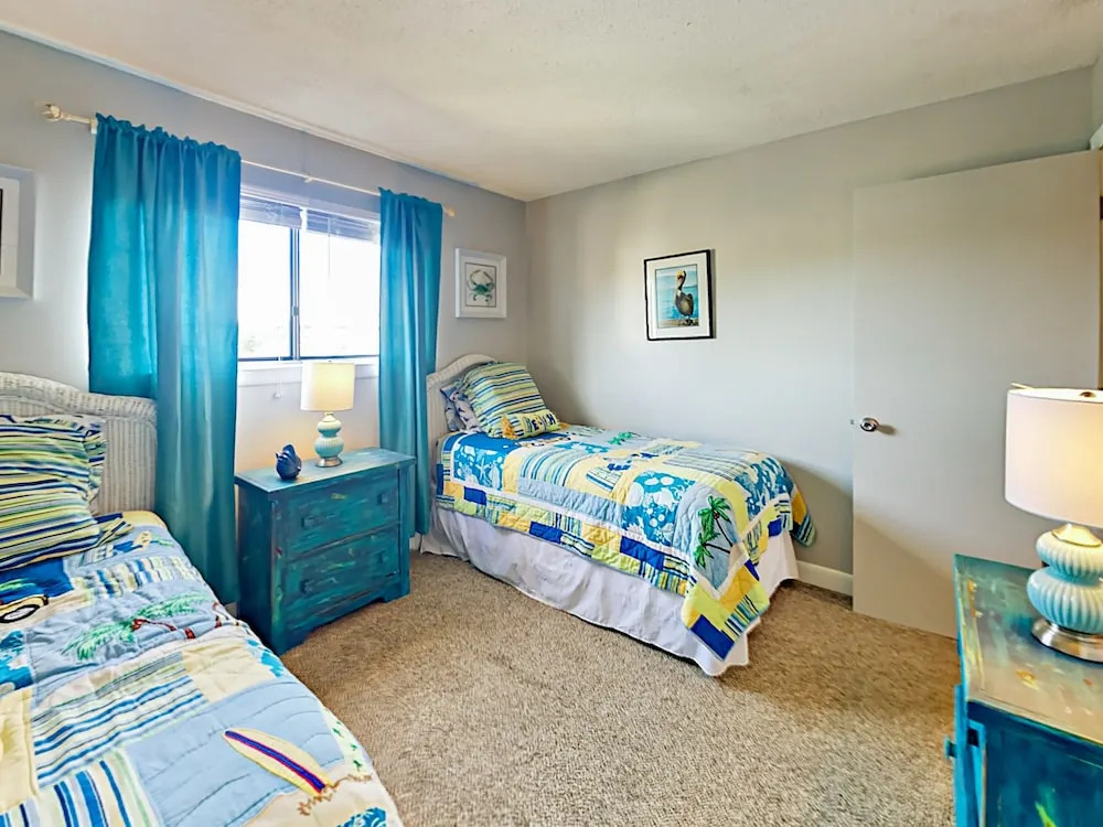 William Hilton #4305 - 2 Br Condo