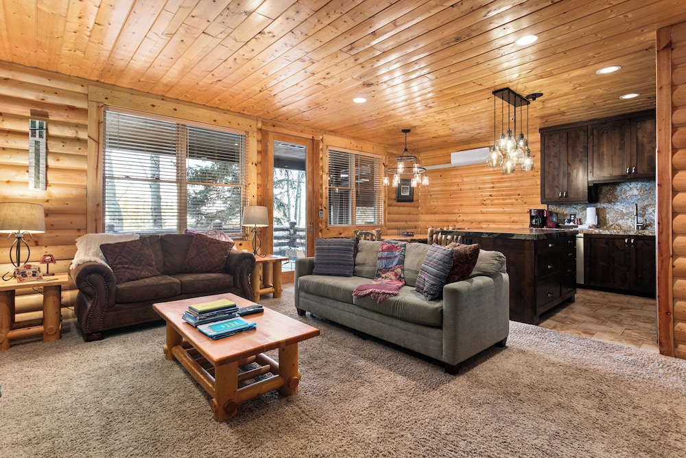 Deer Valley Condo Near Base Hot Tub