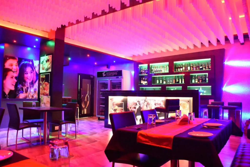 Saffron Hotel