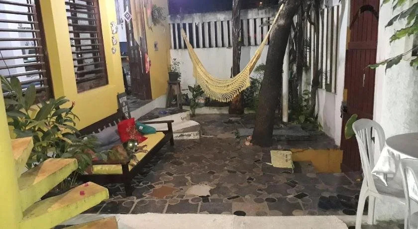 Roses hostel e pousada