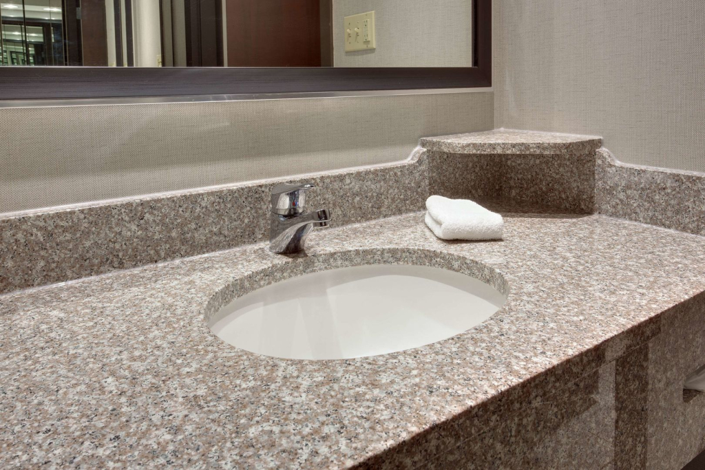 Drury Inn & Suites Louisville East