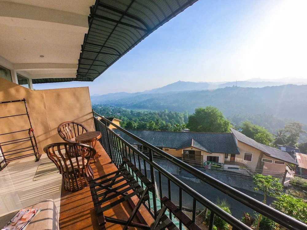 Romance Hills Hotel