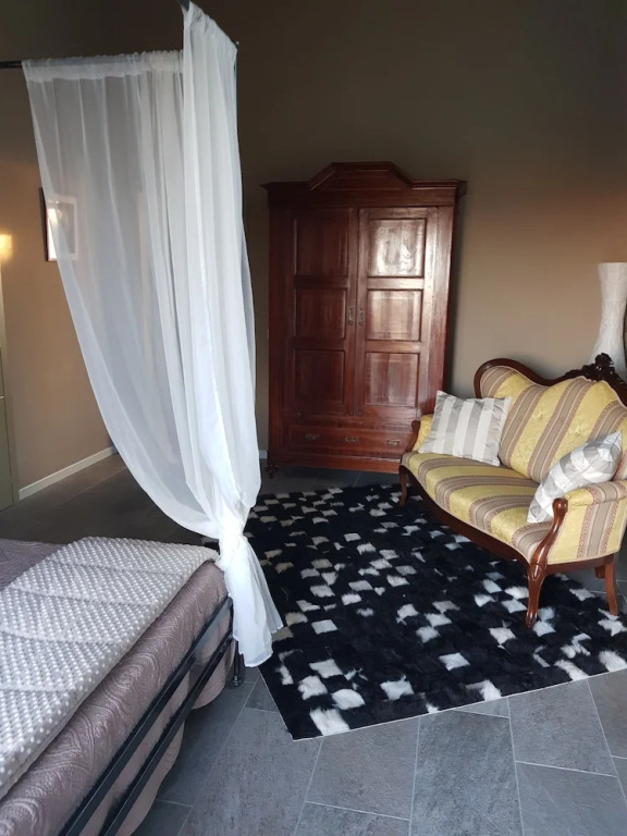 B&B Commanderia