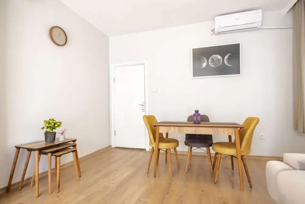 Lovely Flat Near Shore and Trendy Spots in Kadikoy