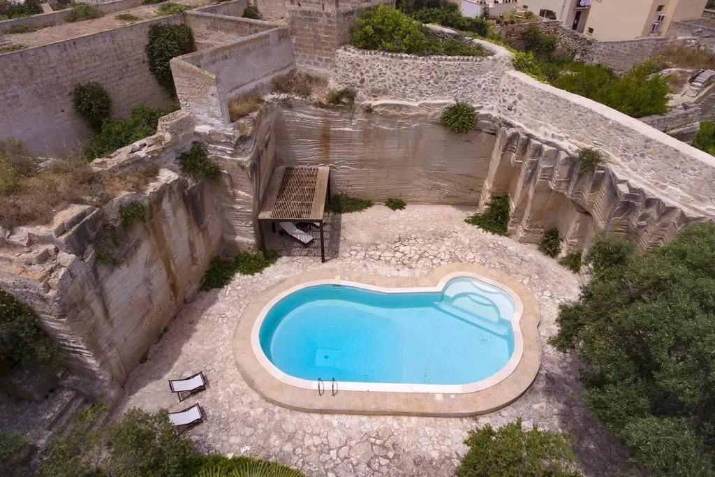 Esperanto Suite&Pool