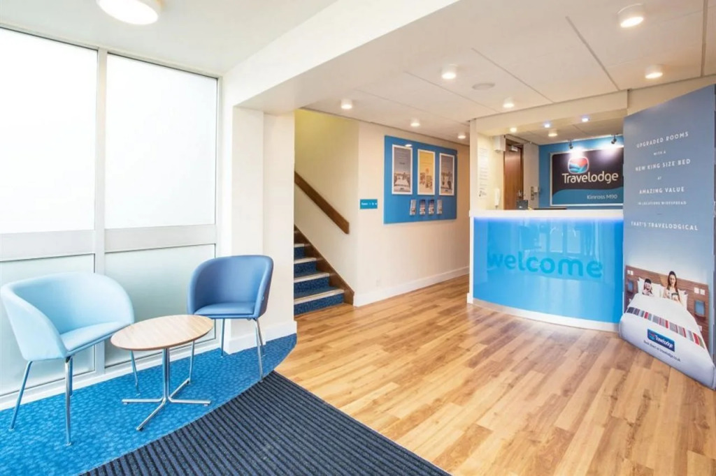 Travelodge Kinross M90