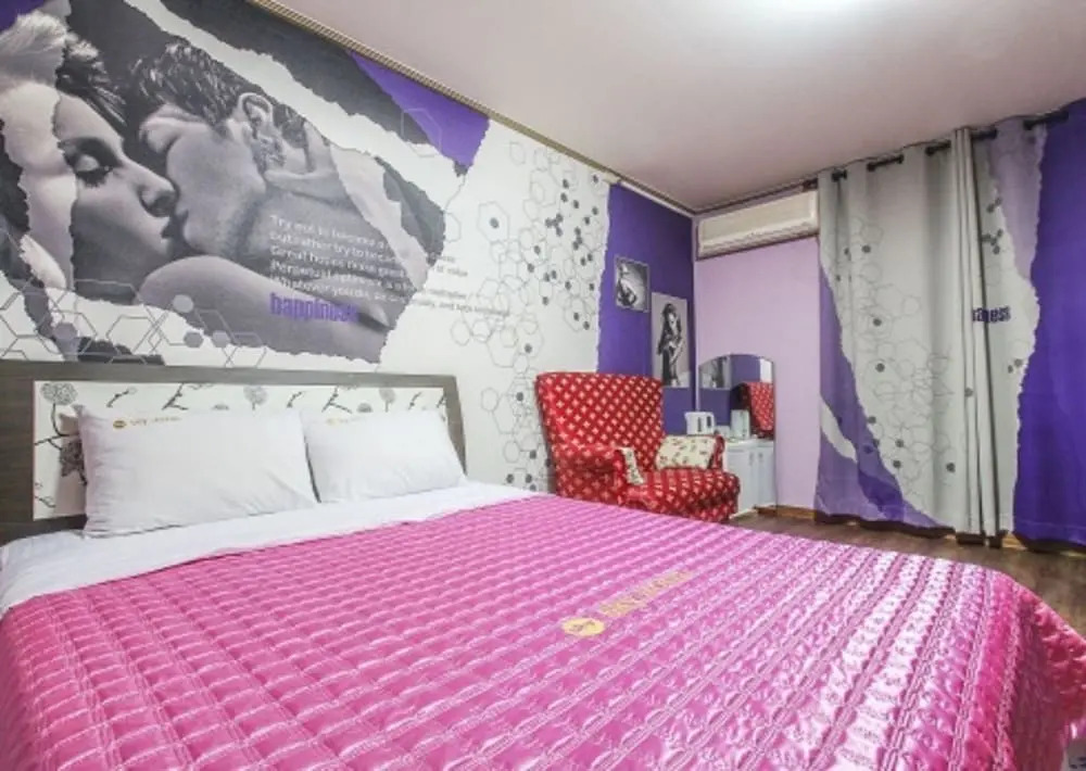 Sky Motel