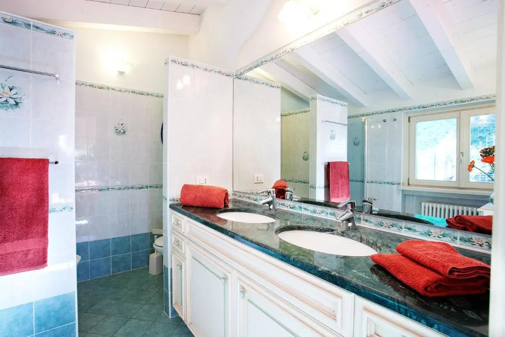 Belvedere Menaggio-4 Luxury homes-by Italian Apartments Casa Paradiso, Apartmento Belvedere, Woon Belvedere Apartment Penthouse, VH apartment Bella Vista