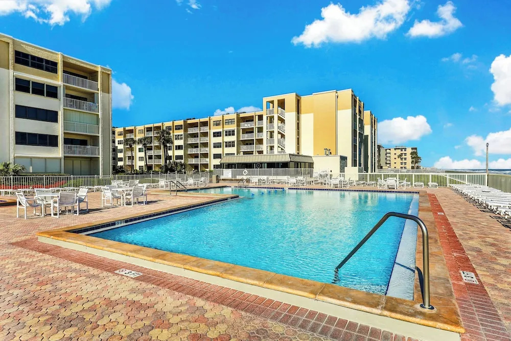 Castle Reef 302 - Sea La Vie