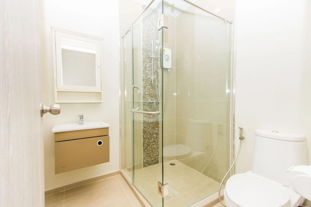 DLUX Condominium Chalong Phuket