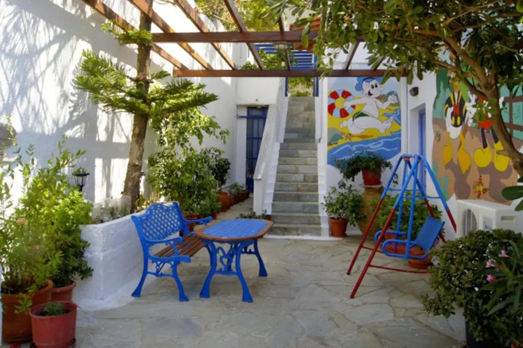 Hydroussa Apartments