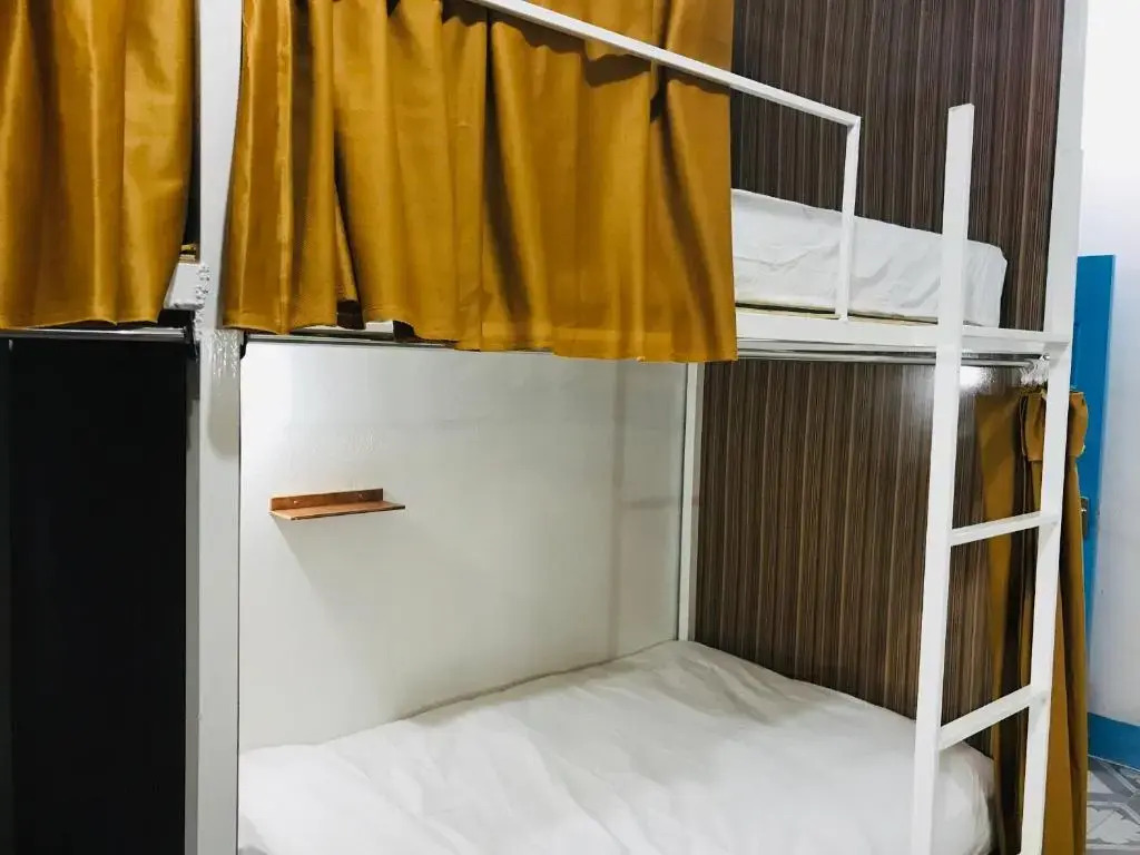 Naga Hostel & Café