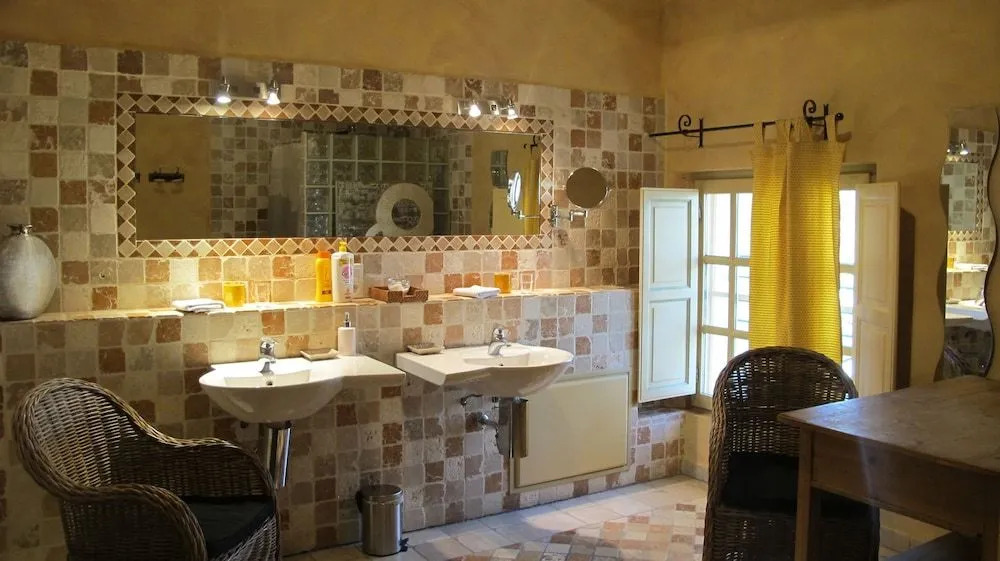 Domaine de Valbrillant Chambres d'hôtes