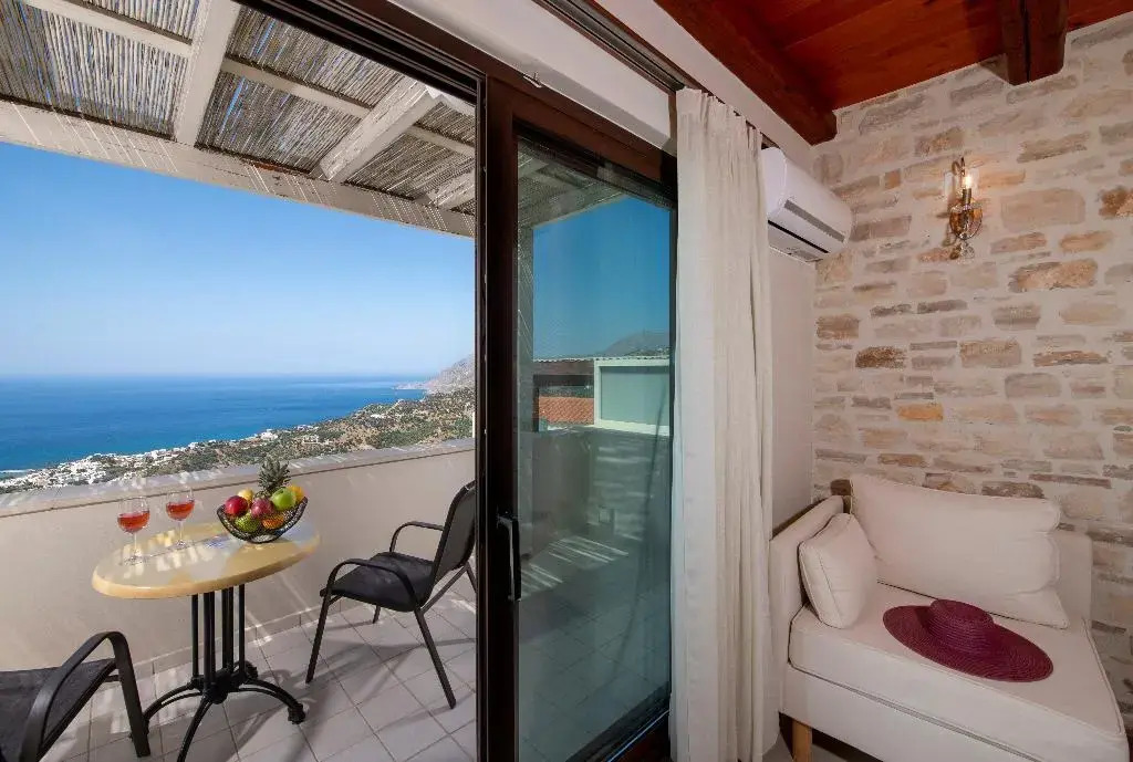 Stefanos Village Hotel