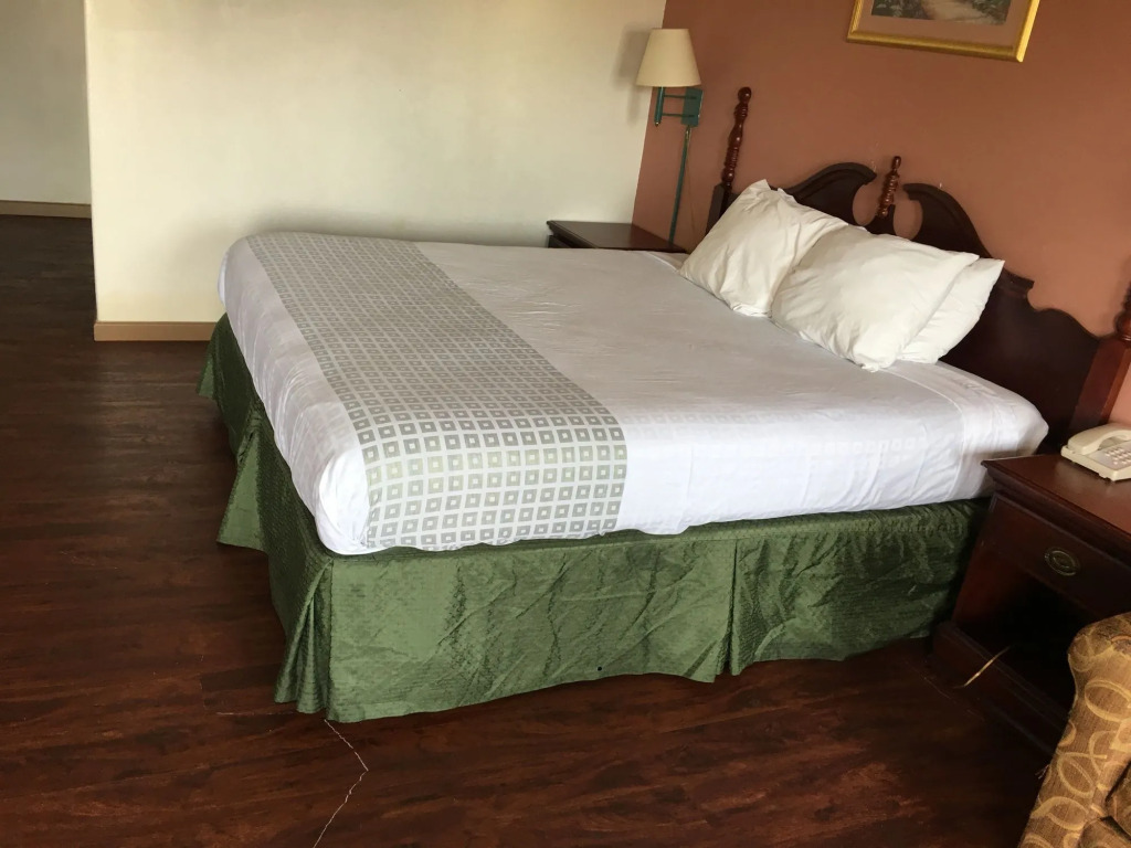 Americas Best Value Inn-Marion