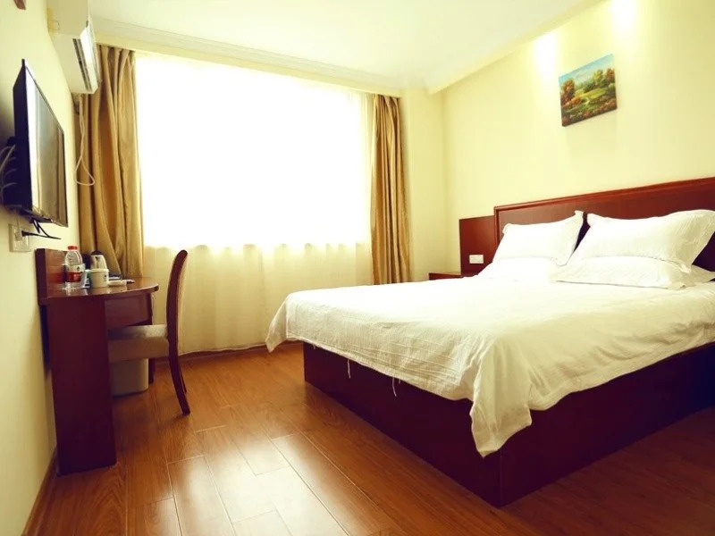 Greentree Inn Shanghai Chedun Film Park Songmin Road Express Hotel