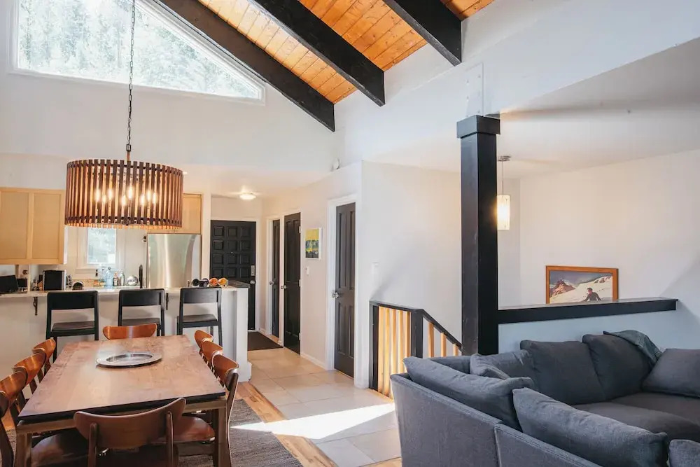 'chillside Chalet' Modern West Vail Townhouse!