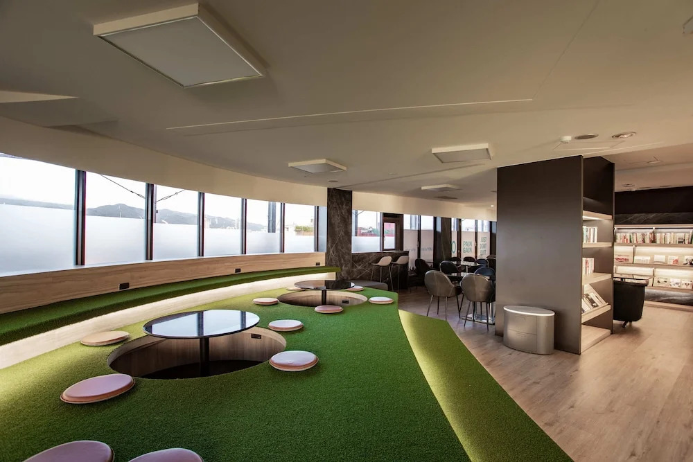 Hub Hotel - Songshan Airport Branch