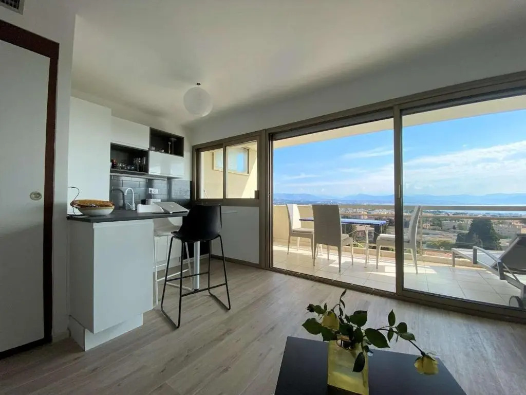 Appartement Antibes, 1 pièce, 3 personnes - FR-1-252-159