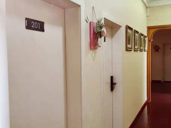 Yuan Apartment