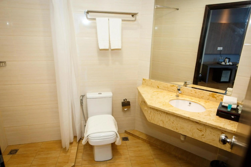 Lintas Platinum Hotel