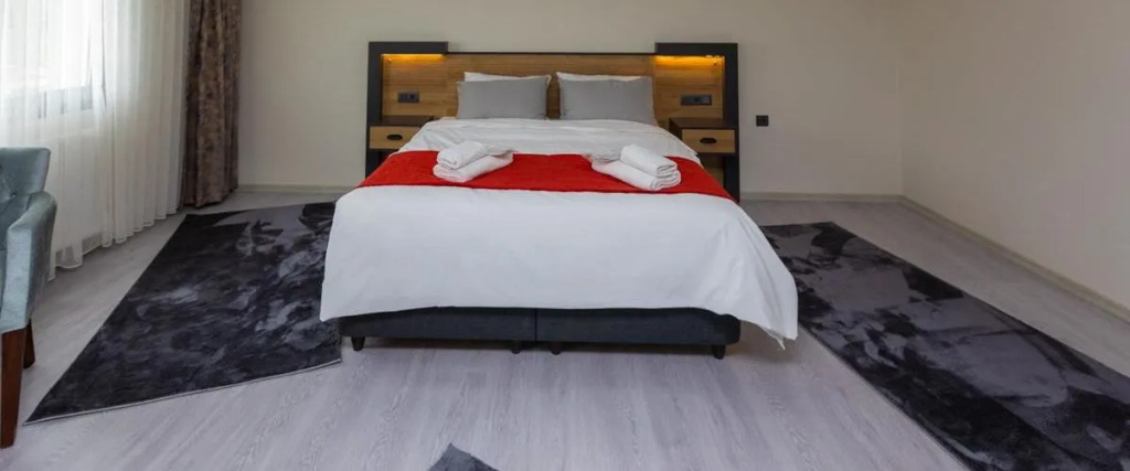 Moonlight Suite