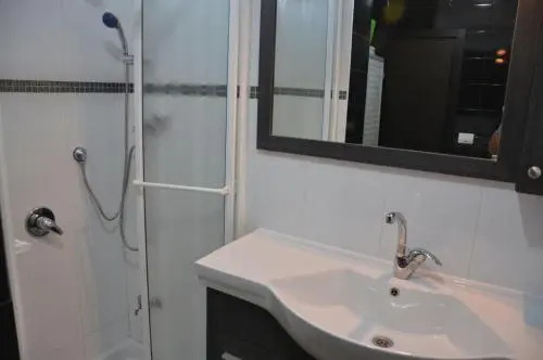 Isramax Jerusalem Apartment in Bat-Yam
