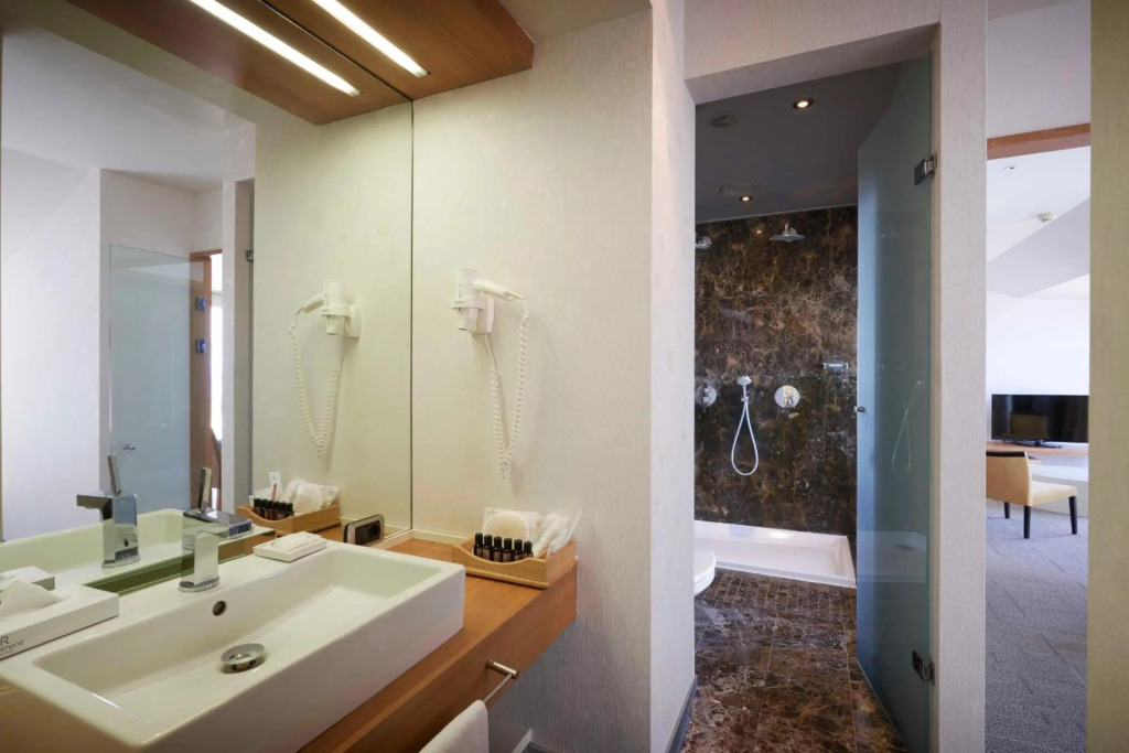 Richmond Nua Wellness Spa