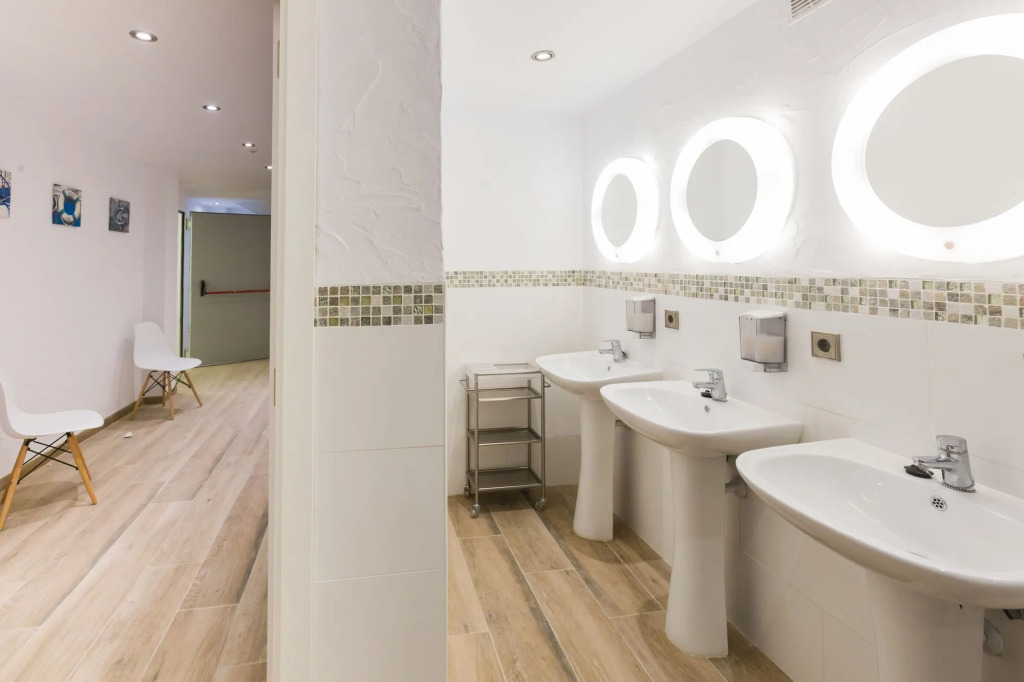 Y Hostel - Albergue Juvenil