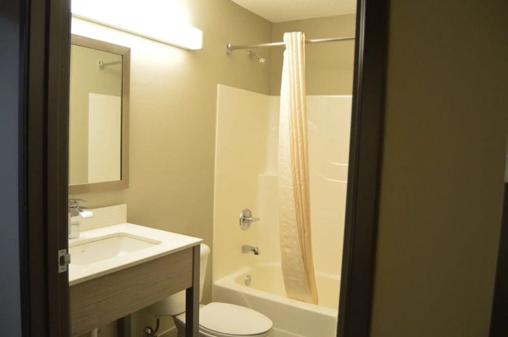 Quality Inn & Suites Grove City-Outlet Mall