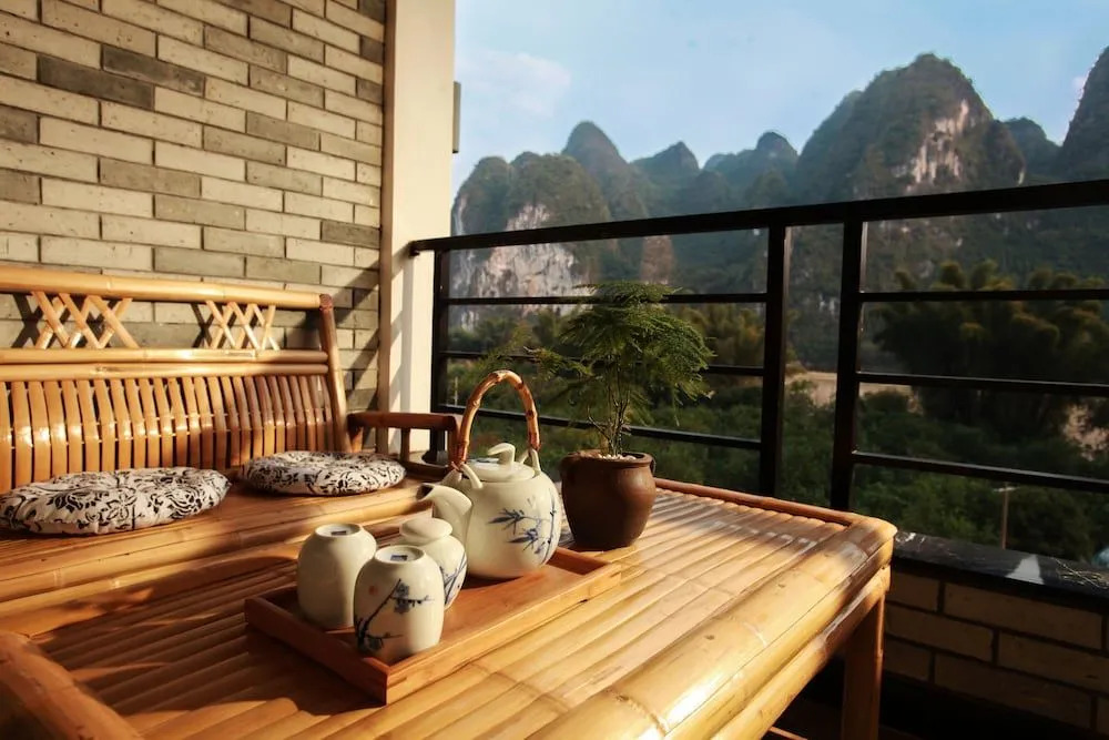 Yangshuo Lijiang Island Riverside Resort