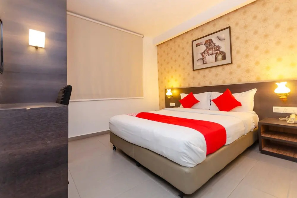 Capital O 91277 Nur Villa Hotel