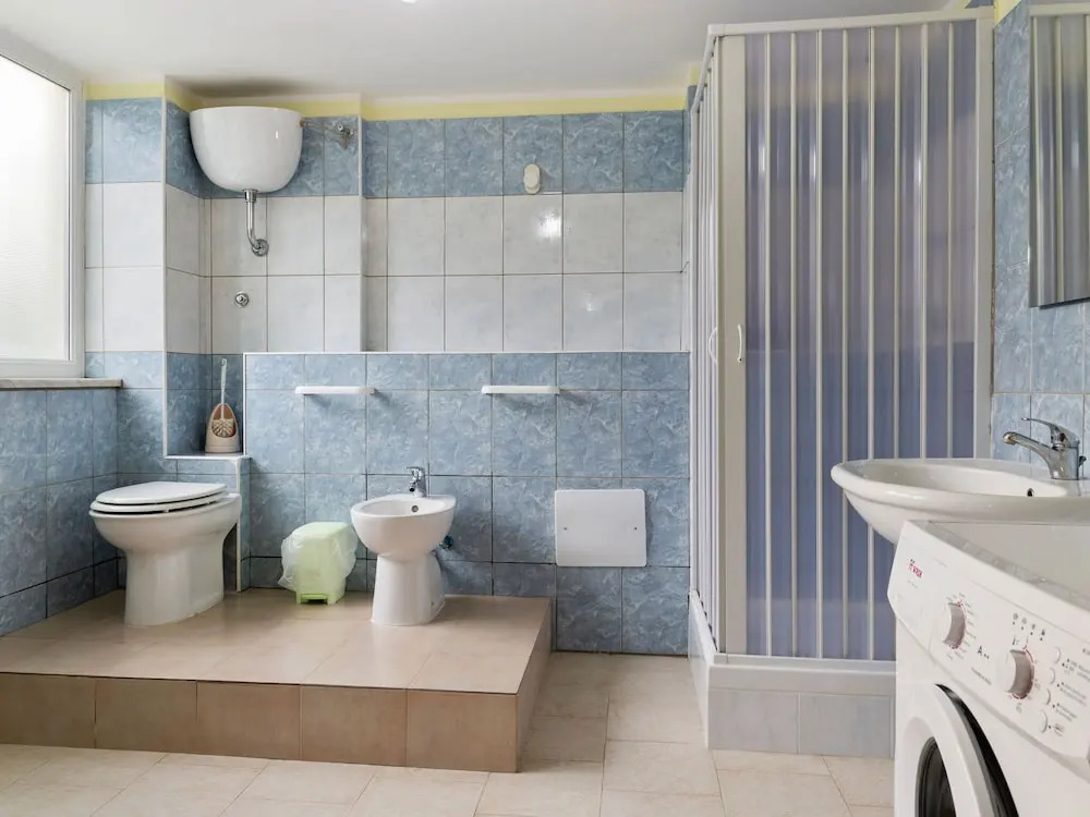 Pleasant Holiday Home in Mondragone With Garden