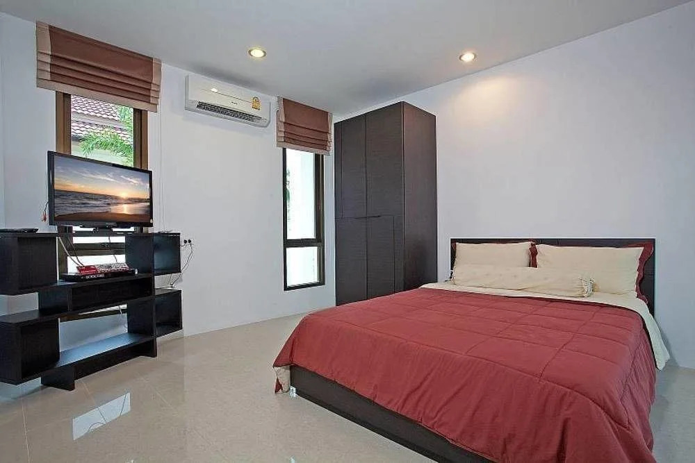 Chalong Sunshine Villa