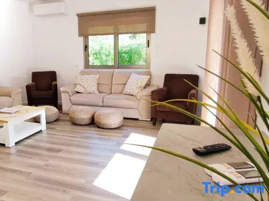 Villa tenazinha I Heated Pool Sleeps up to 20