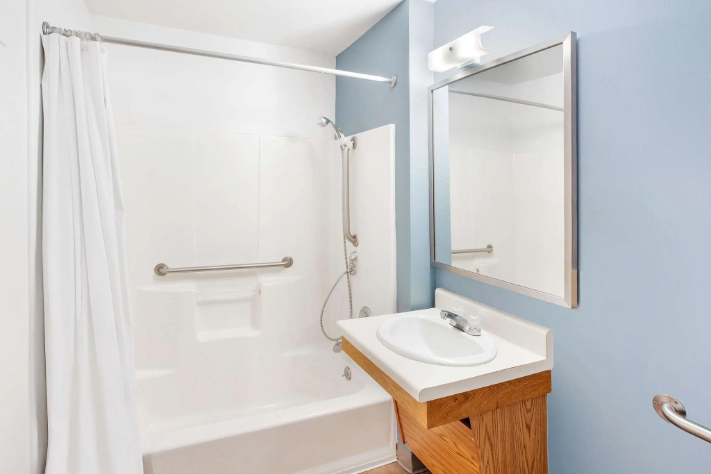 WoodSpring Suites Pharr