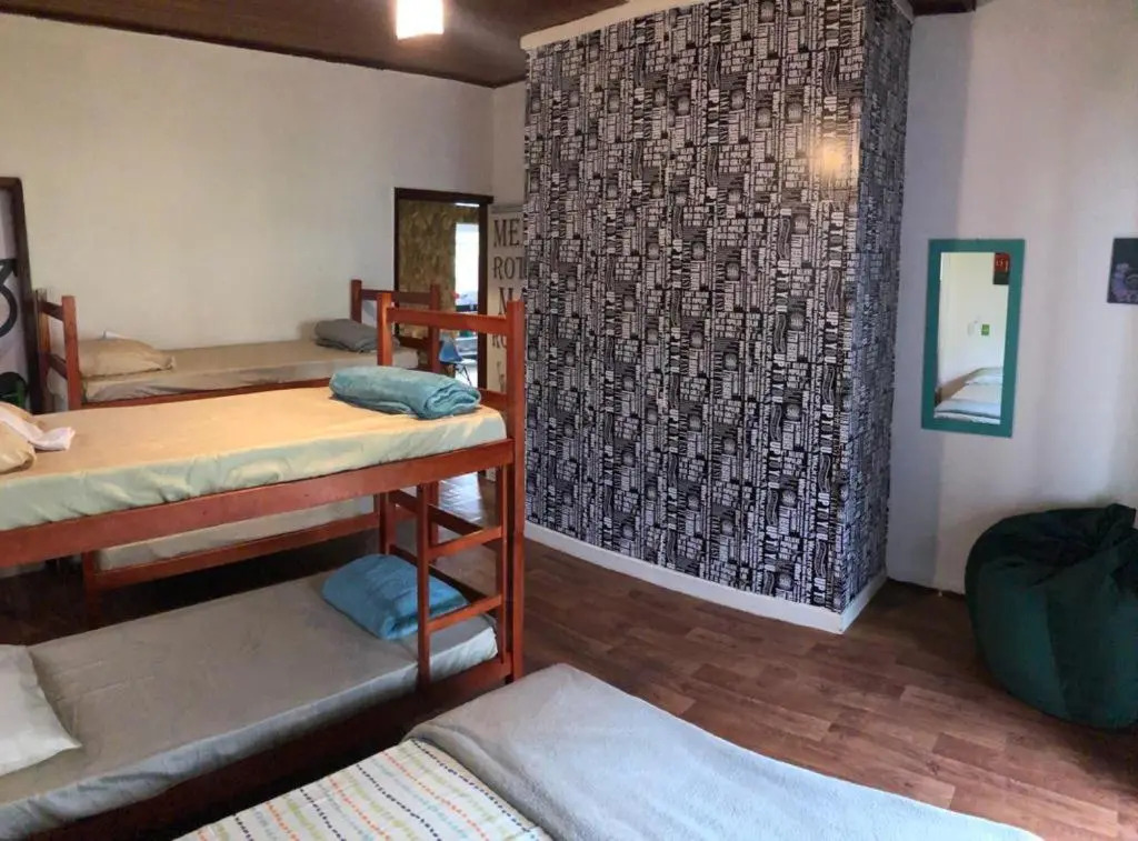 Hostel 4 Elementos - 200 metros da Praia de Pernambuco e do Mar Casado