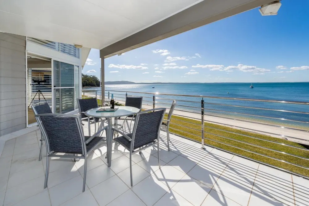 Waterfront Wonderland 41 Foreshore Dr stunning house with a lift linen Wi Fi and ducted air conditioning