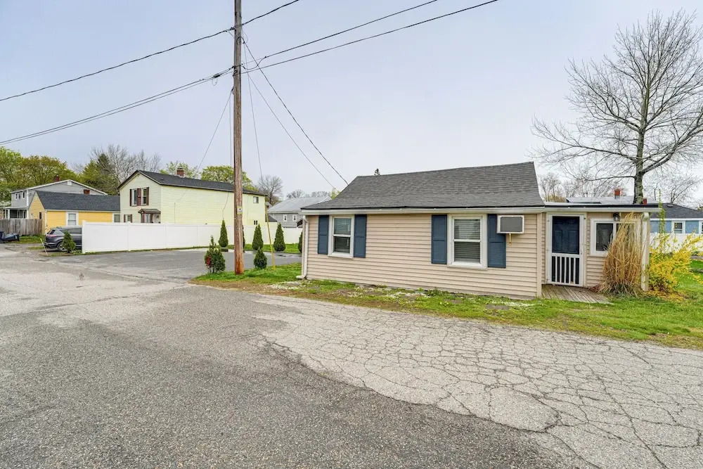 Large Yard: Walkable Cottage in Old Orchard Beach!
