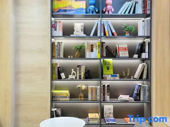 Lincoln Extreme Hotel Shenzhen (Futian Huaqiangbei Science Museum Subway Station)