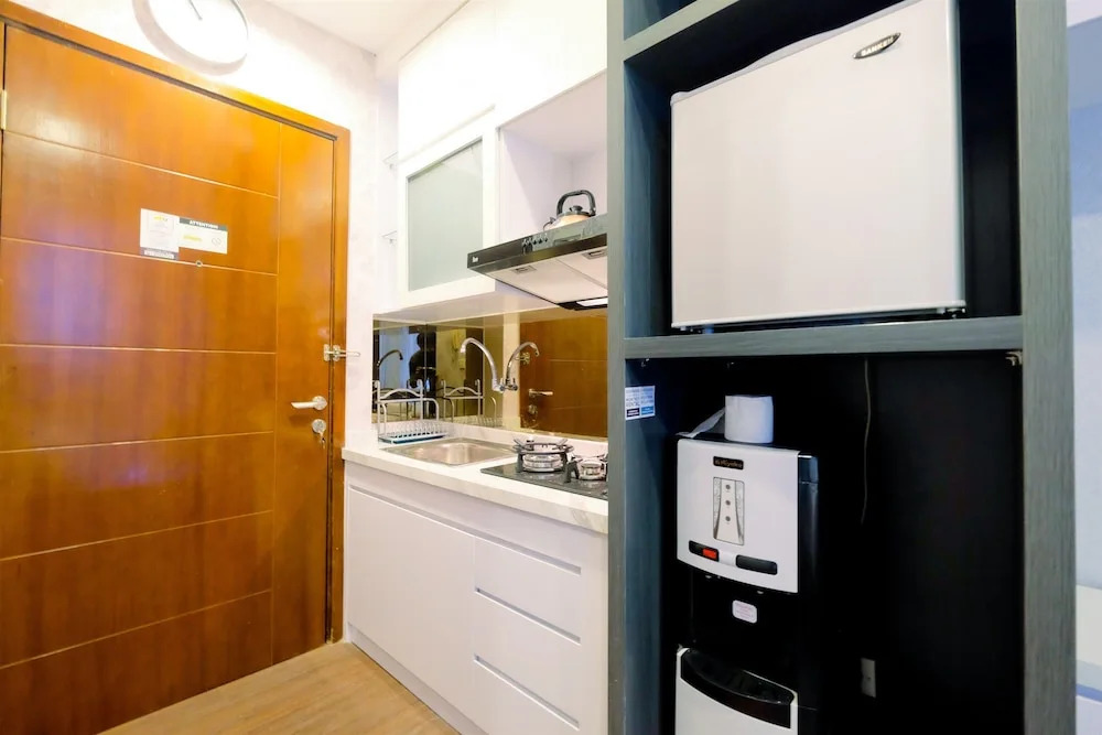 Best Price Studio Apartment at Capitol Park Residence