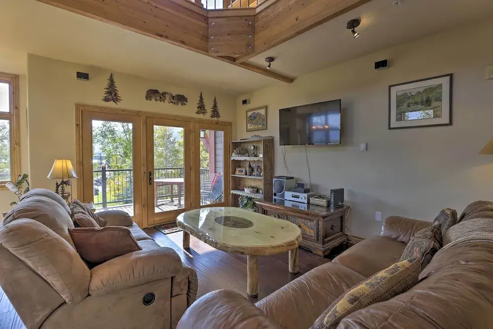 Large Deck + Stunning Views: Mtn Condo in Frisco!