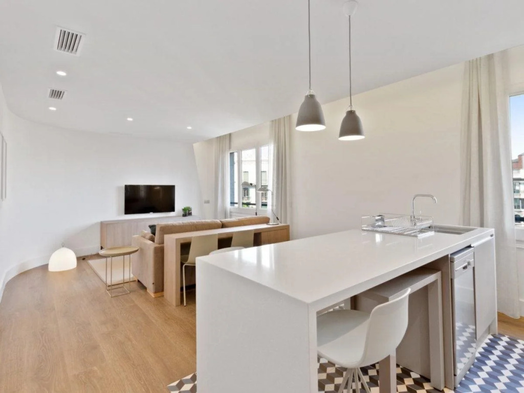 Fisa Rentals Gran Via Apartments