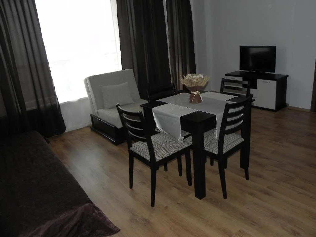 Antorini Apartments