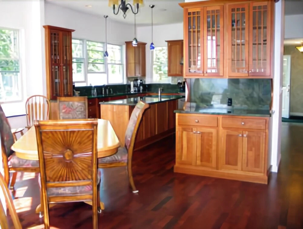 Edgewater Estate - Five Bedroom Home
