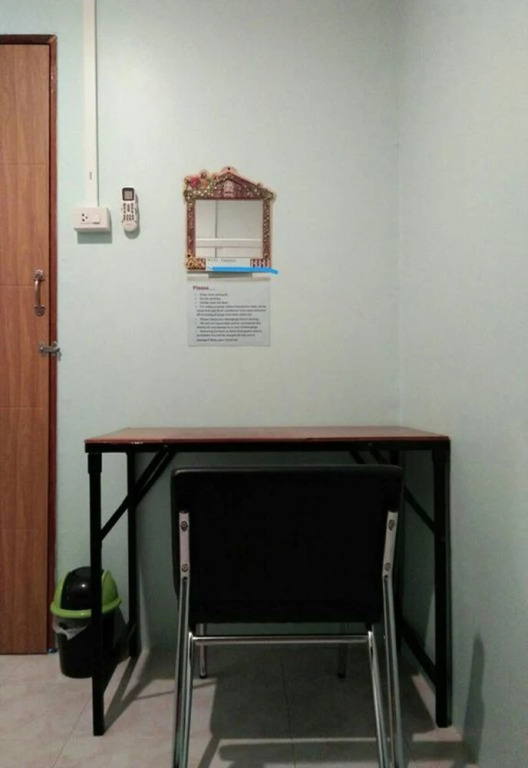 Yellow Hostel