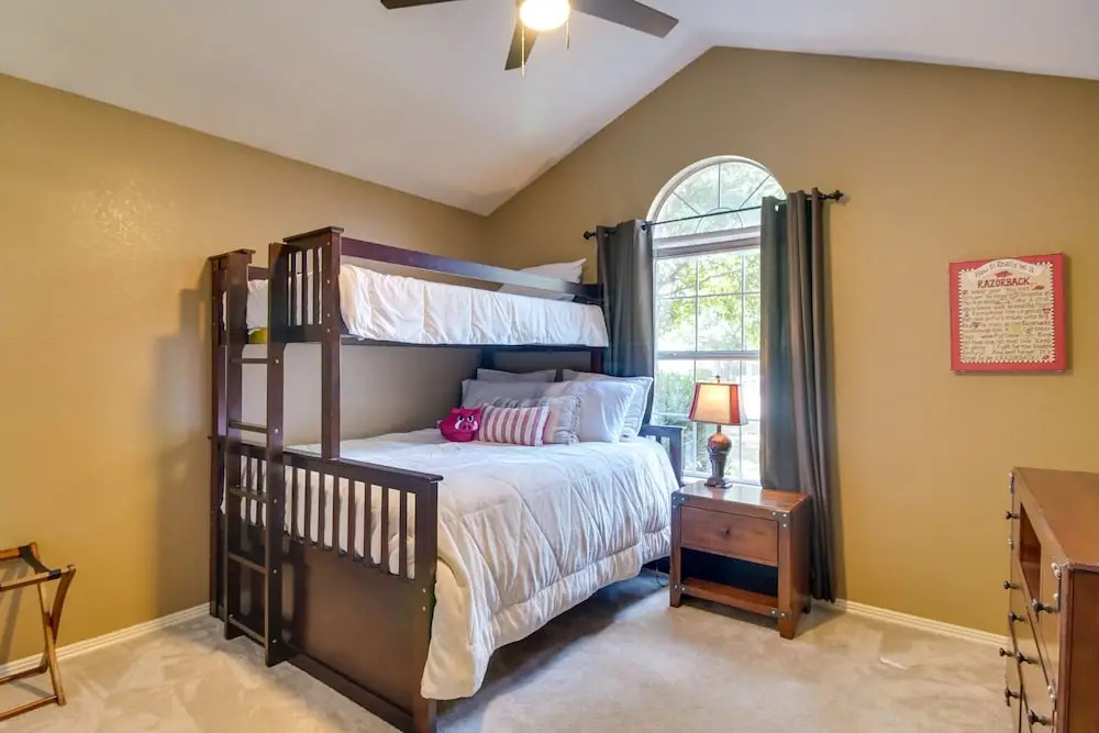 Charming Arkansas Retreat w/ Deck, Near Downtown!