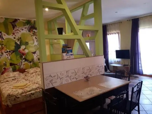 Rozmaring Apartmanok