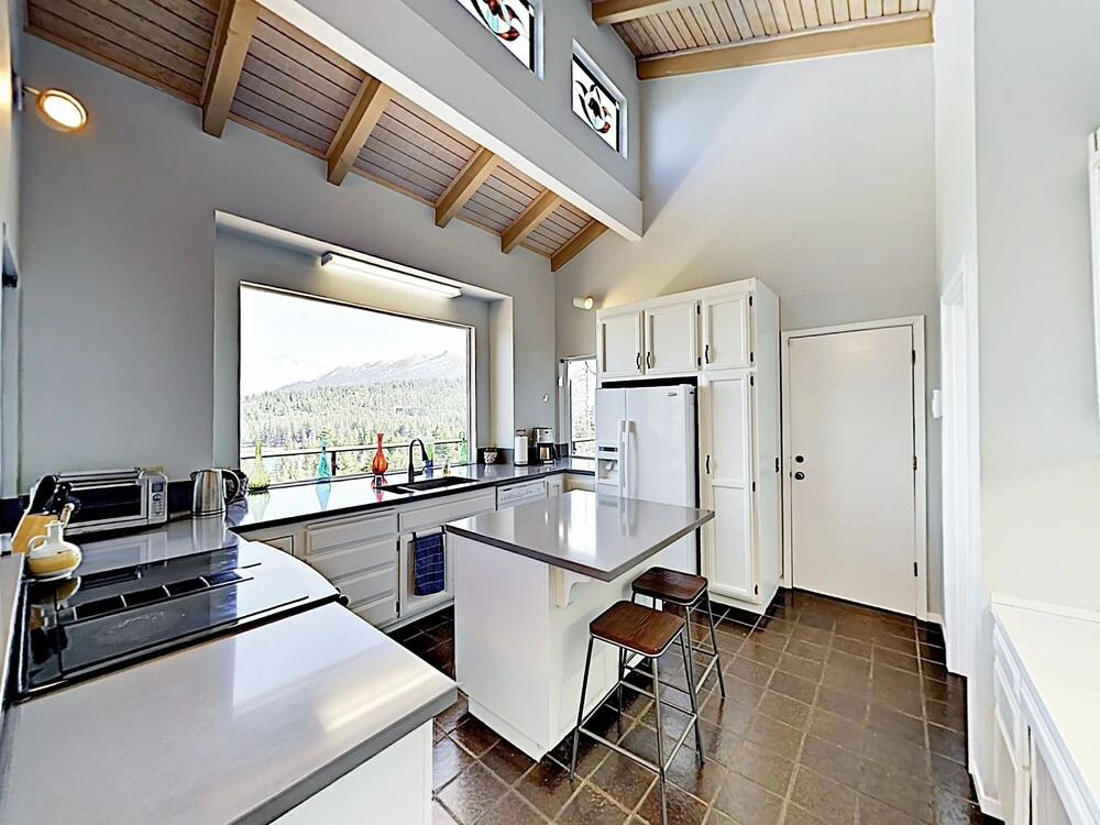 393 Tahoma - 4 Br Home